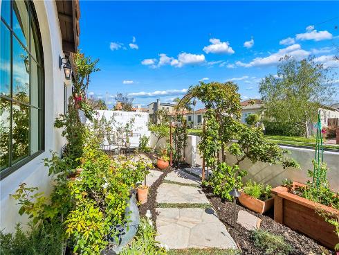 311  16th  , Seal Beach, CA