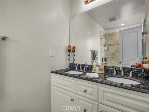 236  8th St  , Seal Beach, CA