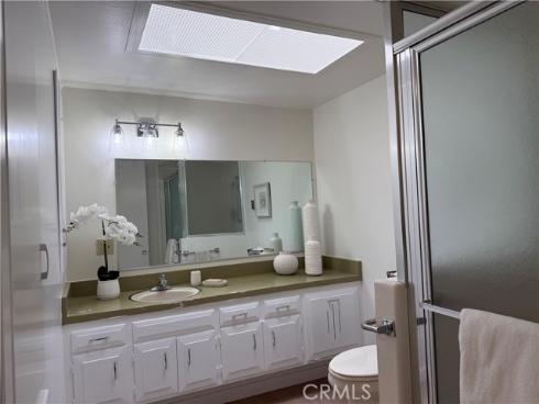 13881  Thunderbird M1-64d  , Seal Beach, CA