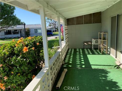 1641  Monterey Rd., M2-18c  , Seal Beach, CA