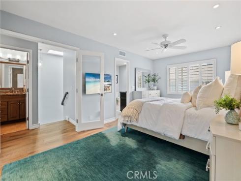 328  Regatta Way  , Seal Beach, CA