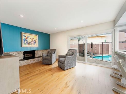 3661  Wisteria  , Seal Beach, CA