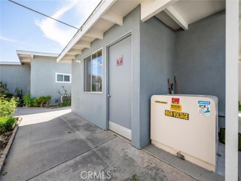 13660  Annandale  21J M1  Drive, Seal Beach, CA