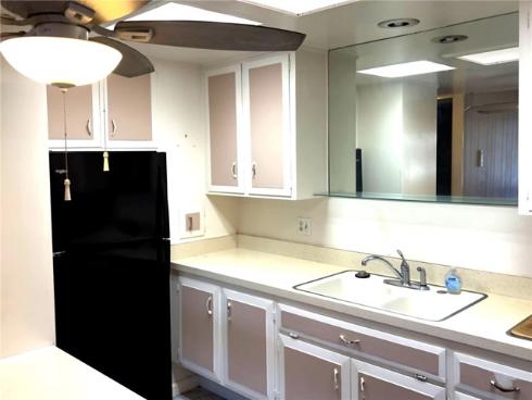 1075  Brookline  M9-220E  Road, Seal Beach, CA