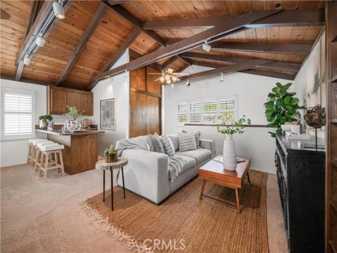 1135  Catalina Ave.  , Seal Beach, CA