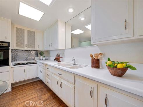 13800  Canoe Brook  15-H , Seal Beach, CA