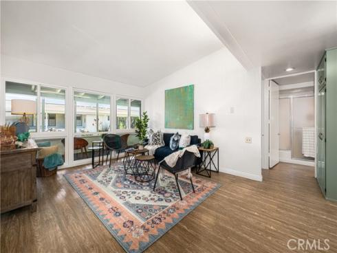 1680  Monterey  10G  RoadM-2, Seal Beach, CA