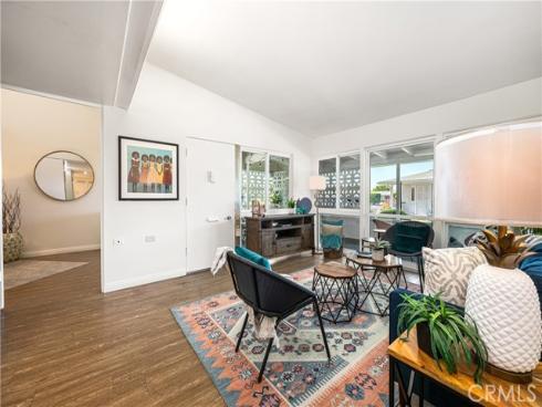 1680  Monterey  10G  RoadM-2, Seal Beach, CA