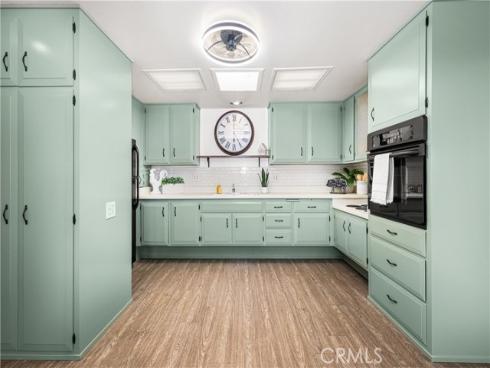 1680  Monterey  10G  RoadM-2, Seal Beach, CA