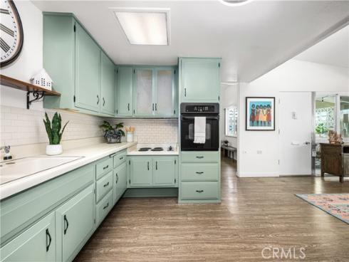 1680  Monterey  10G  RoadM-2, Seal Beach, CA