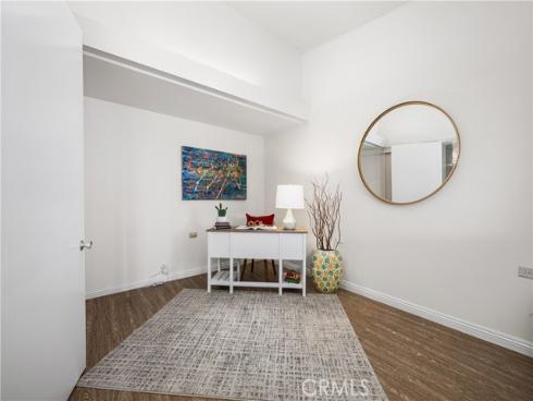 1680  Monterey  10G  RoadM-2, Seal Beach, CA