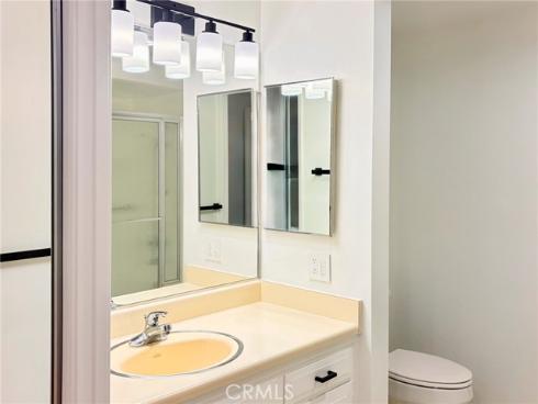 1860  Mckinney  M15-21N  Way, Seal Beach, CA