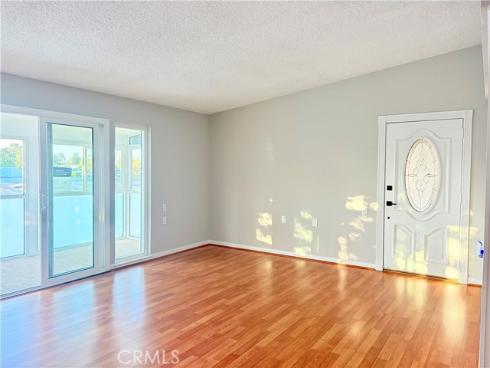 1860  Mckinney  M15-21N  Way, Seal Beach, CA