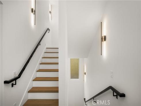 114  2nd  , Seal Beach, CA