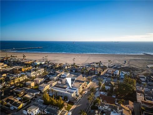 114  2nd  , Seal Beach, CA