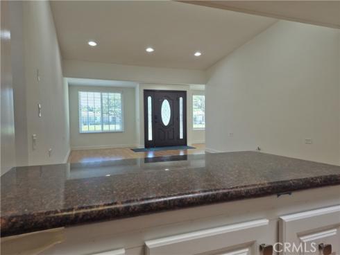 13701  Annandale Dr, 16z  16Z  DriveM1-16Z, Seal Beach, CA