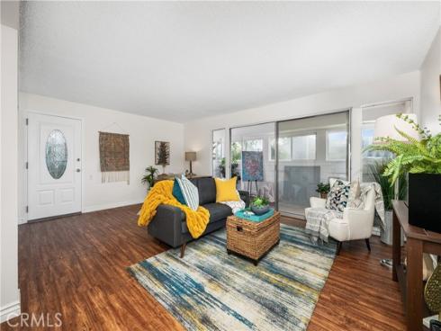 1841  Mckinney  24G  WayM15, Seal Beach, CA