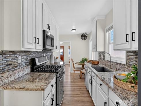 129 14th , Seal Beach, CA