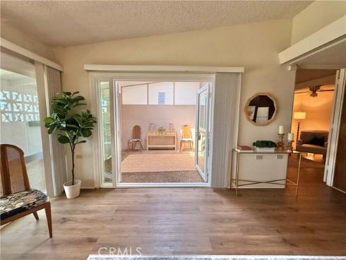 13560 Medinac 102B Lane, Seal Beach, CA