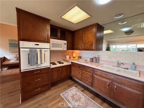 13560 Medinac 102B Lane, Seal Beach, CA