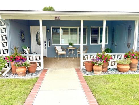 13820 Annandale Dr M1-42b , Seal Beach, CA