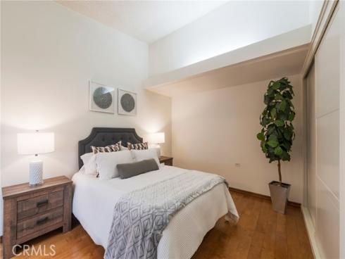 1681 Tam O Shanter M12 10H Road, Seal Beach, CA