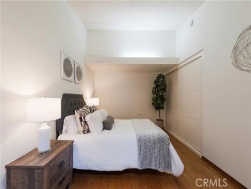 1681 Tam O Shanter M12 10H Road, Seal Beach, CA