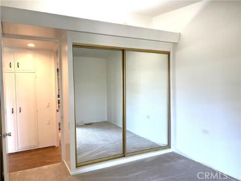 1681 Monterey Rd., M2-15d , Seal Beach, CA