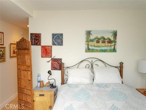 1900  Mckinney Way #22f (m15)  , Seal Beach, CA