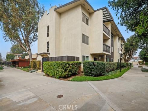 12200 Montecito D301 Road, Seal Beach, CA