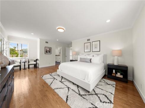 640 Island View , Seal Beach, CA