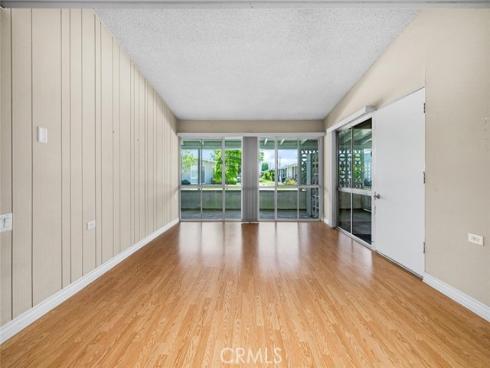 1562 Golden Rain 44D M2 Road, Seal Beach, CA