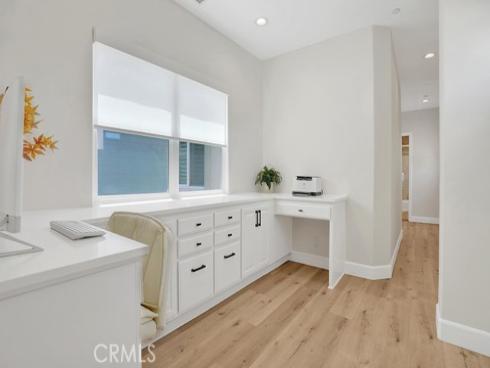 209 6th , Seal Beach, CA