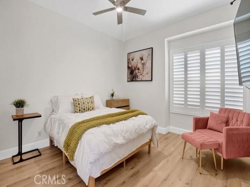 209 6th , Seal Beach, CA