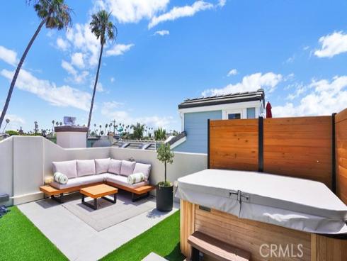 209 6th , Seal Beach, CA