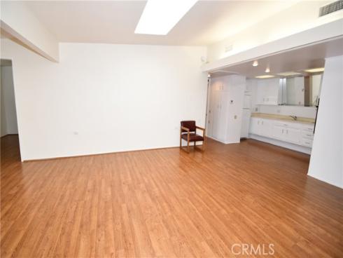 1842 Thunderbird Drive 1A