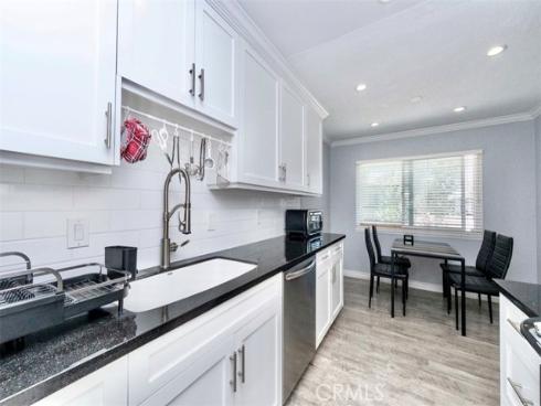 12200  Montecito  L208  Road, Seal Beach, CA