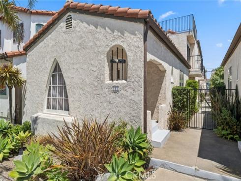 142 6th , Seal Beach, CA