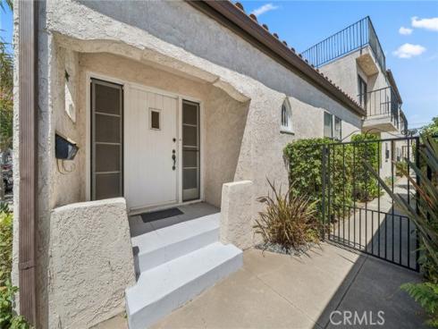 142 6th , Seal Beach, CA