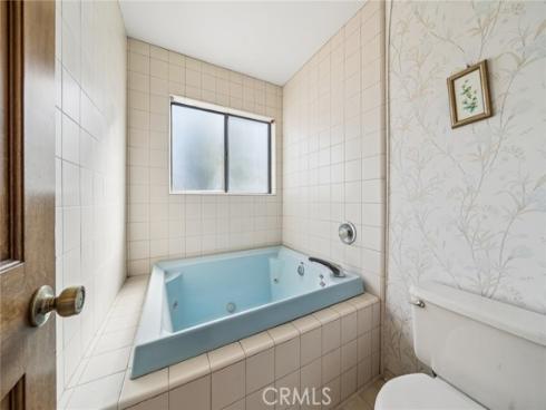 142 6th , Seal Beach, CA