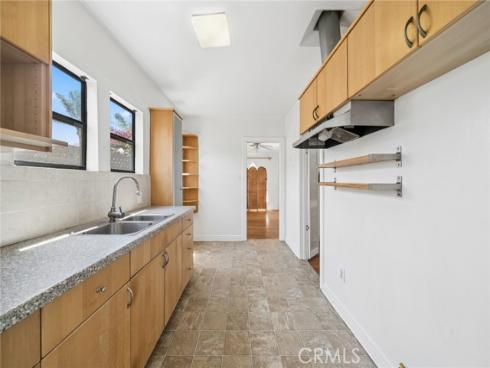 142 6th , Seal Beach, CA