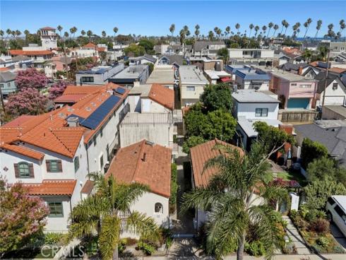 142 6th , Seal Beach, CA