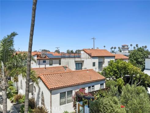 142 6th , Seal Beach, CA
