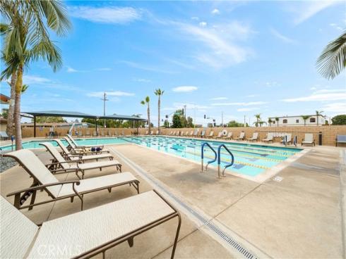 1100  Brookline  222K  RoadM9, Seal Beach, CA