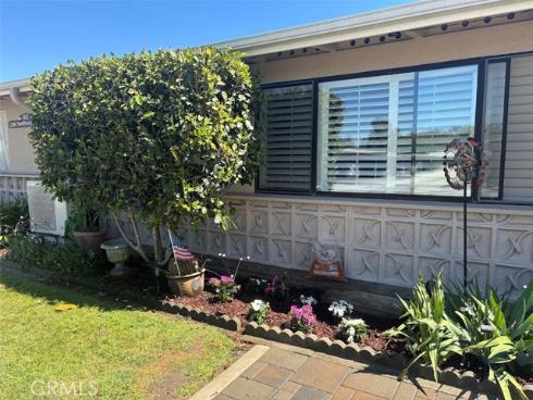 1290  Northwood  161i, M7  Road, Seal Beach, CA
