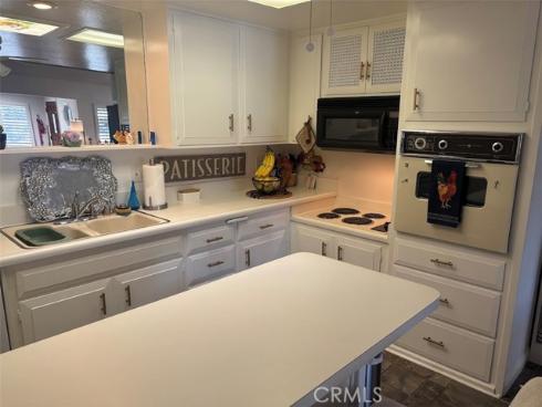 1290  Northwood  161i, M7  Road, Seal Beach, CA