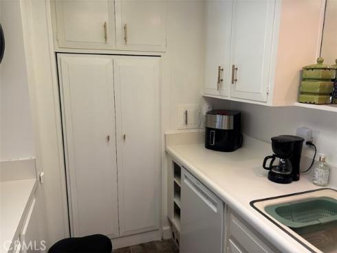 1290  Northwood  161i, M7  Road, Seal Beach, CA