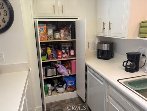 1290  Northwood  161i, M7  Road, Seal Beach, CA