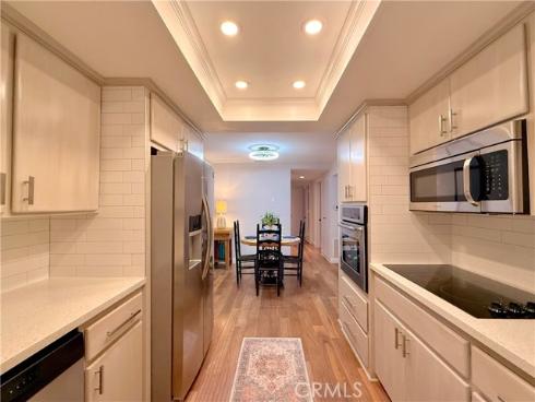 1860  Saint John  32A  Road, Seal Beach, CA