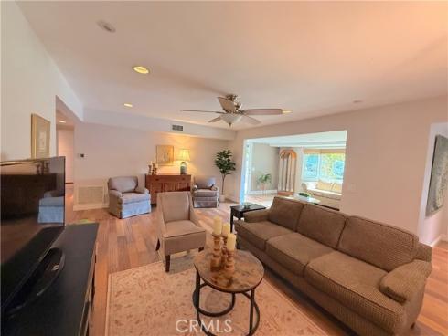1860  Saint John  32A  Road, Seal Beach, CA